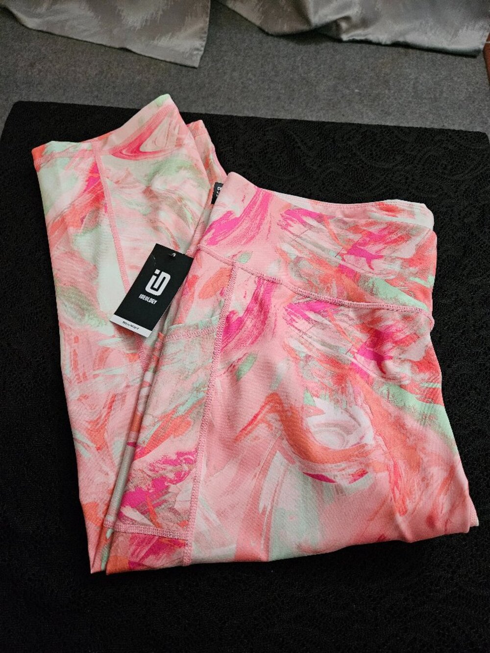NWT Ideology Pink/Orange/White/Green Marble Effect Crop Leggings (2X)